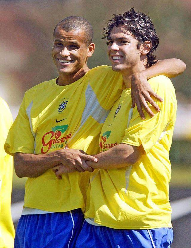 手假动作骗 手假动作骗